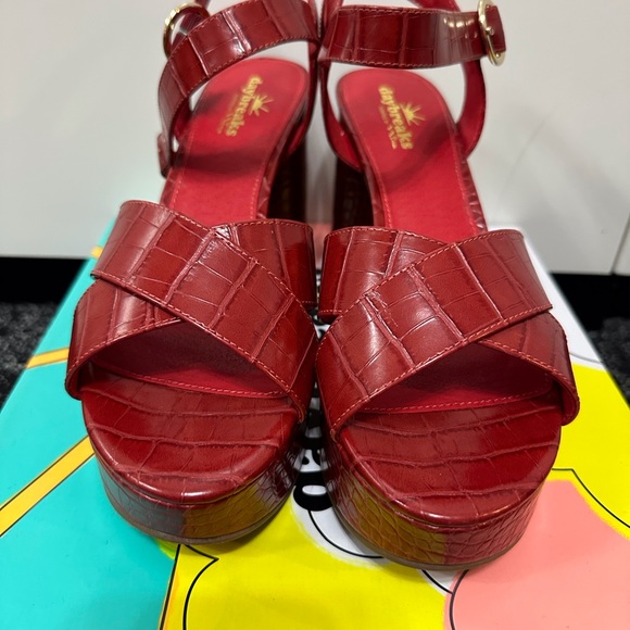 Nina Daybreaks Note Platform sandal in Red NWB size 11 - Picture 4 of 9